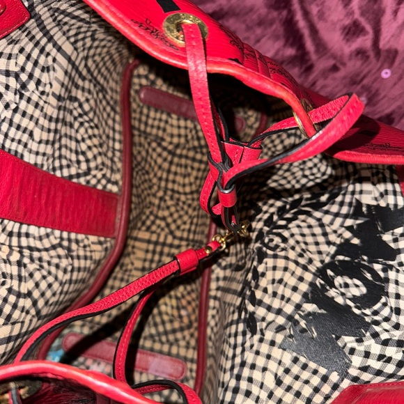 Authentic medium MCM purse with pouch included - Picture 5 of 5